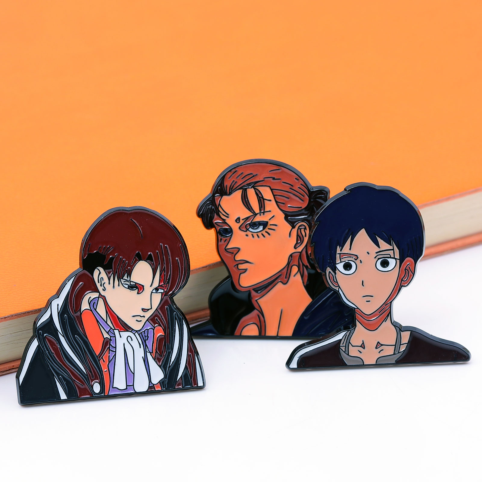Anime Titan Metal Brooch Anime - огляд і ціна Levi Jewelry & Watches Inc